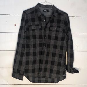 Mens Kenneth Cole gray and black flannel button down